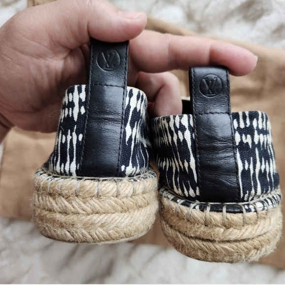 Louis Vuitton LV Women's size 37 Euro 7 US Gem Jewel Espadrille Slip On Shoes - Picture 12 of 13